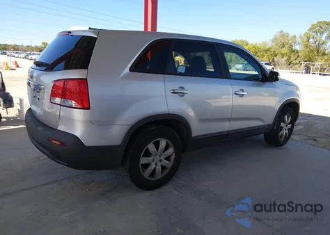 2011 Kia Sorento Lx z USA, uszkodzony, nr VIN 5XYKT3A10BG068675